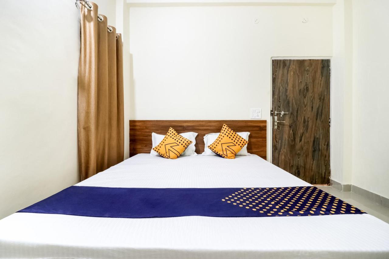 Oyo 40073 Yash Homestay Samarda Kaliāsot Exteriör bild