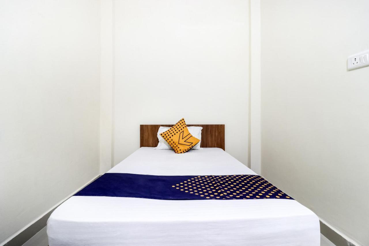 Oyo 40073 Yash Homestay Samarda Kaliāsot Exteriör bild