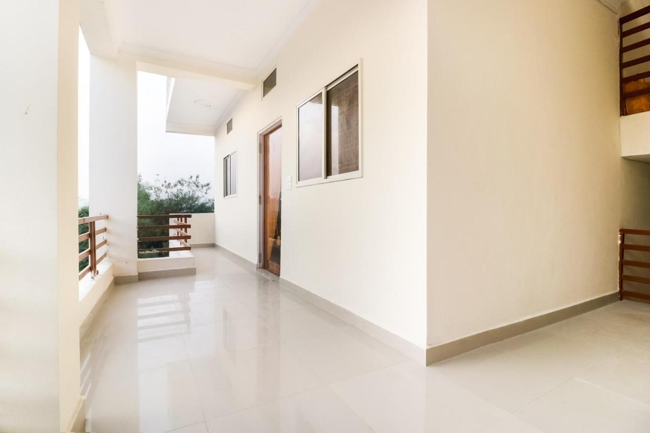 Oyo 40073 Yash Homestay Samarda Kaliāsot Exteriör bild