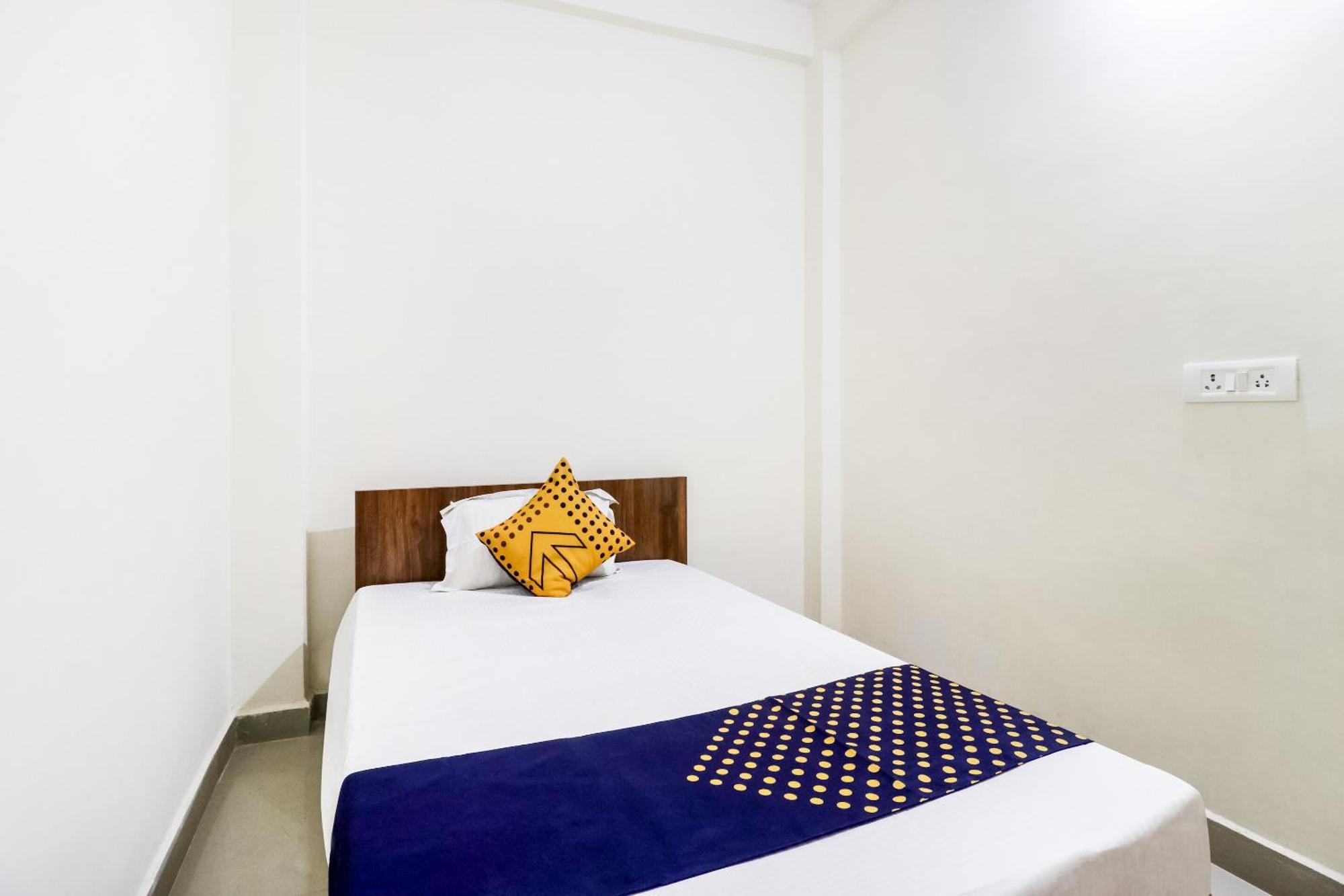 Oyo 40073 Yash Homestay Samarda Kaliāsot Exteriör bild