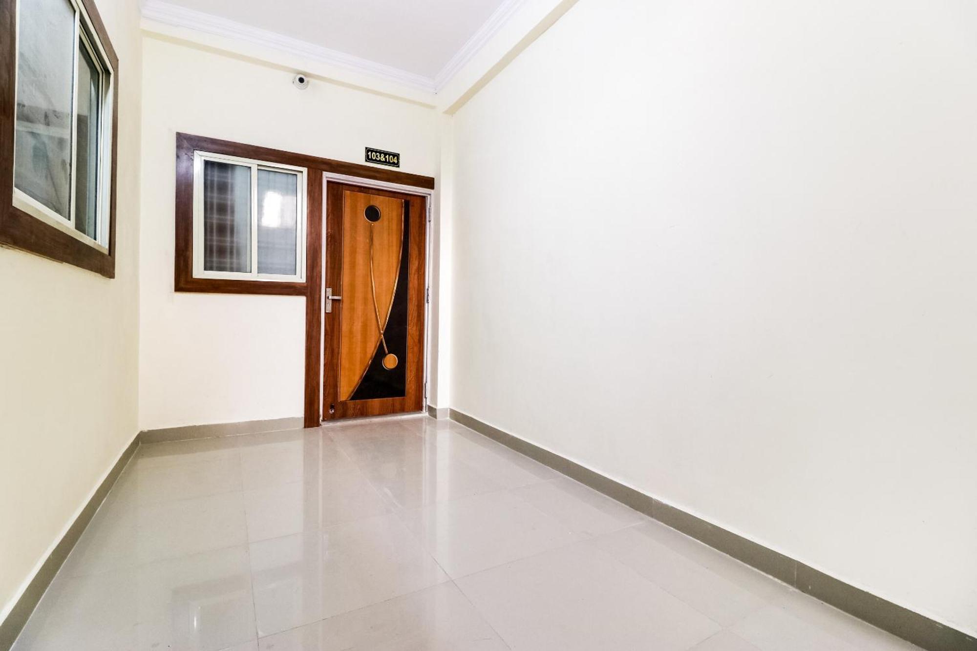 Oyo 40073 Yash Homestay Samarda Kaliāsot Exteriör bild
