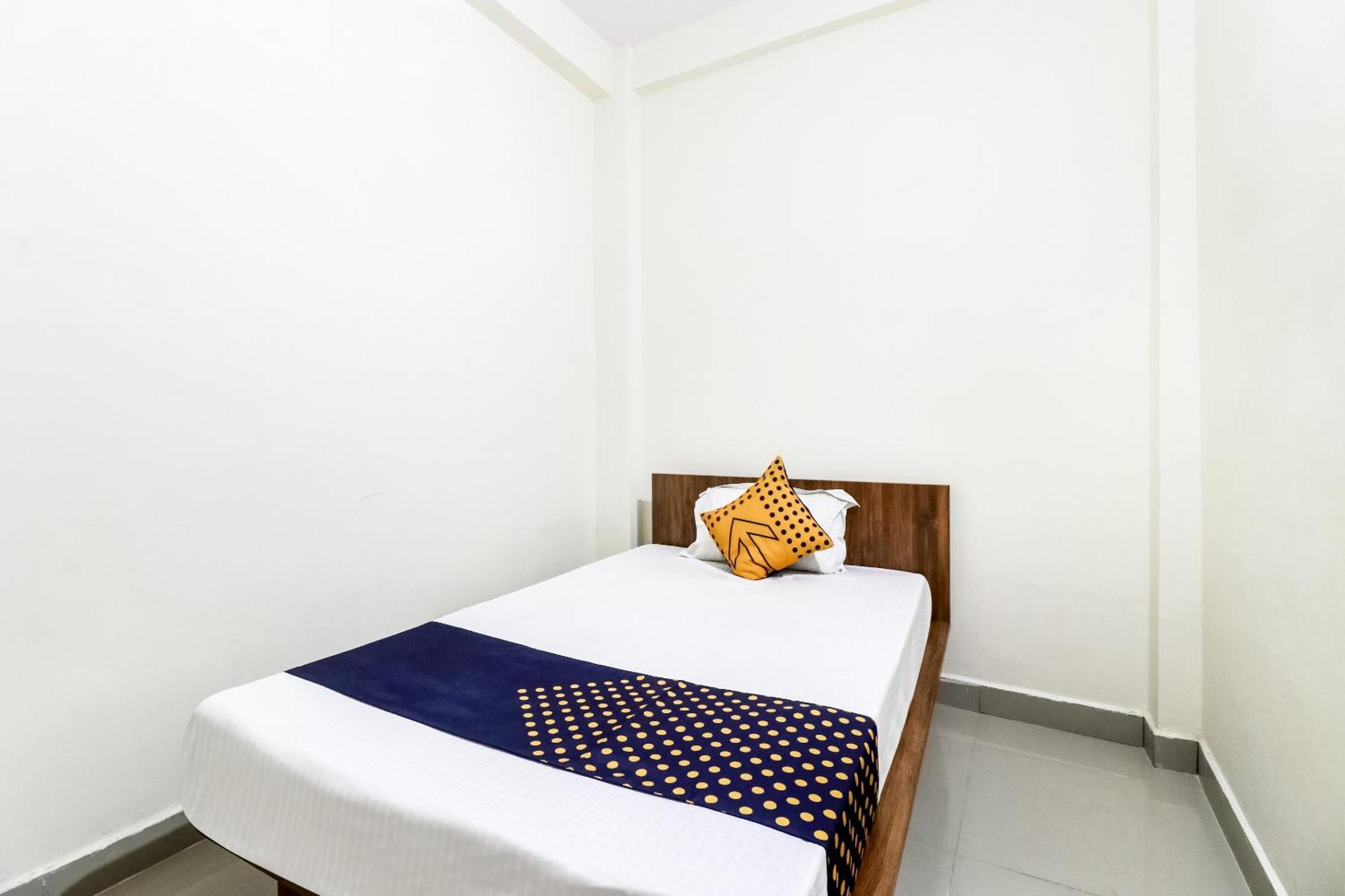 Oyo 40073 Yash Homestay Samarda Kaliāsot Exteriör bild