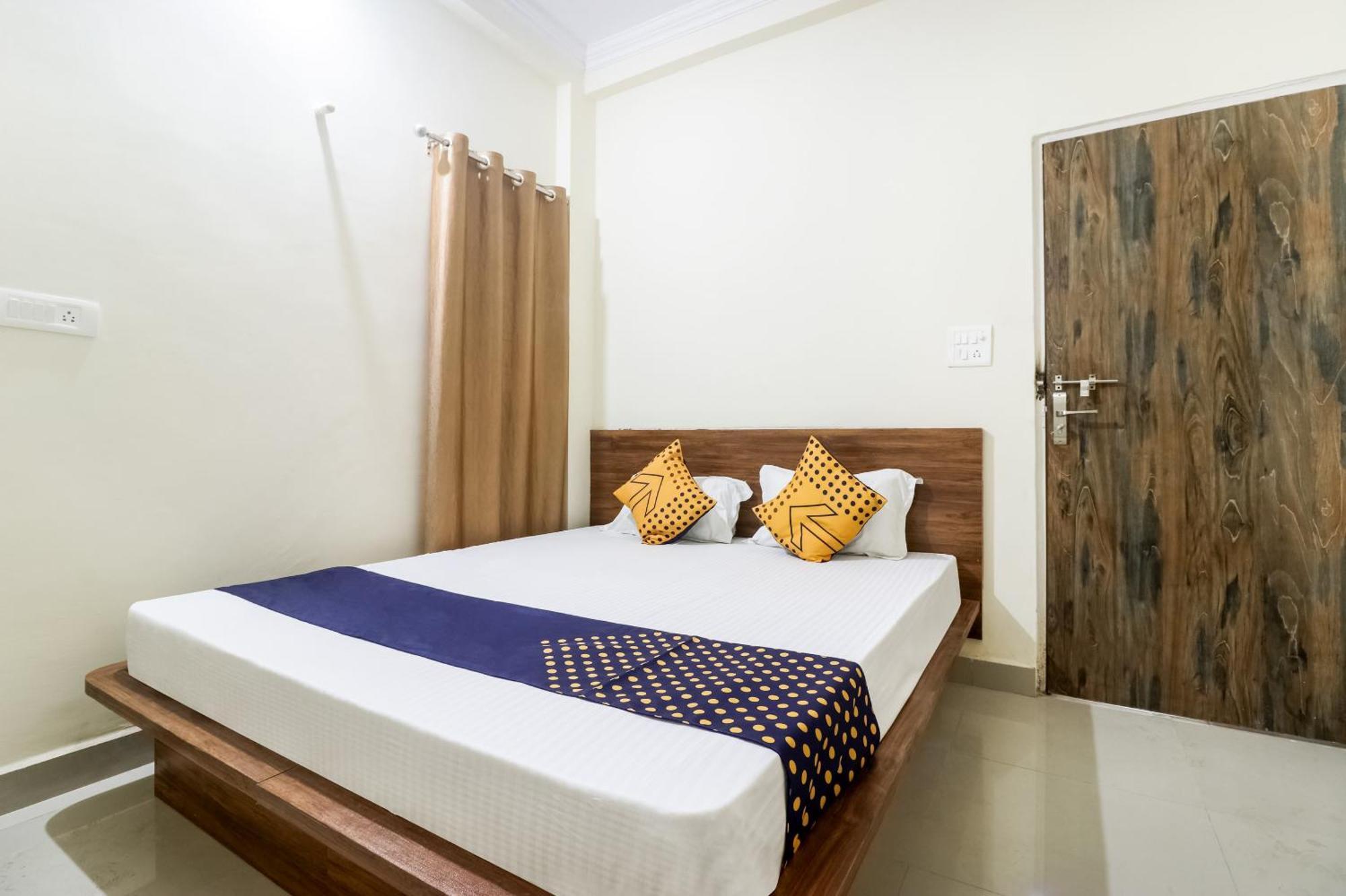 Oyo 40073 Yash Homestay Samarda Kaliāsot Exteriör bild